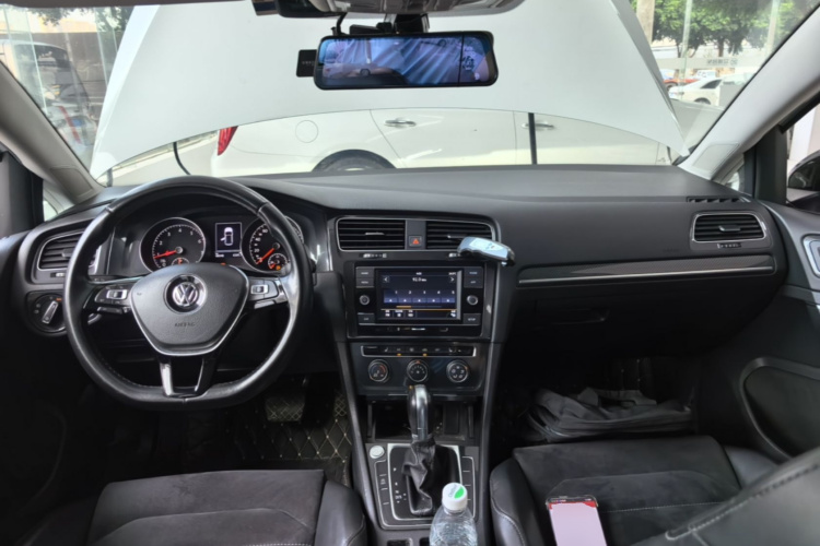 Volkswagen Golf 2018 #11 Volkswagen Golf 2018 صورة سيارة #11