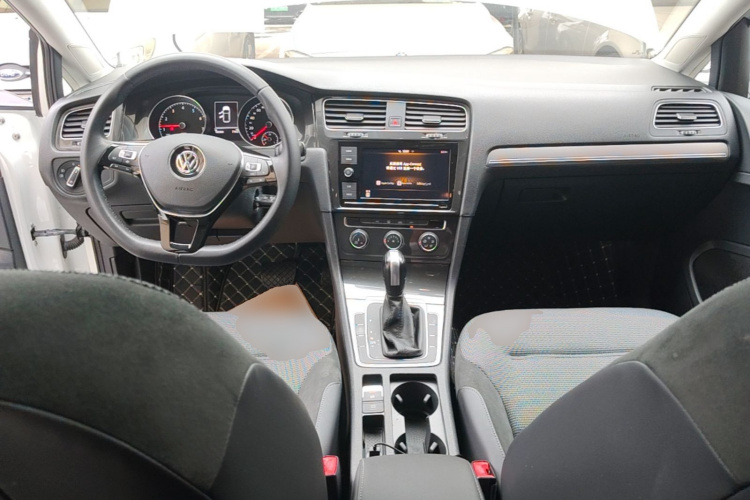 Volkswagen Golf 2019 #10 Volkswagen Golf 2019 car image #10