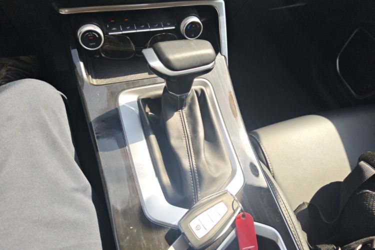 GEELY Coolray 2025 #16 GEELY Coolray 2025 immagine di auto #16