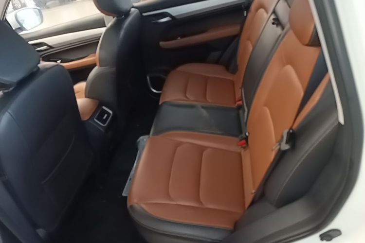 GEELY Vision X6 2021 car image #17
