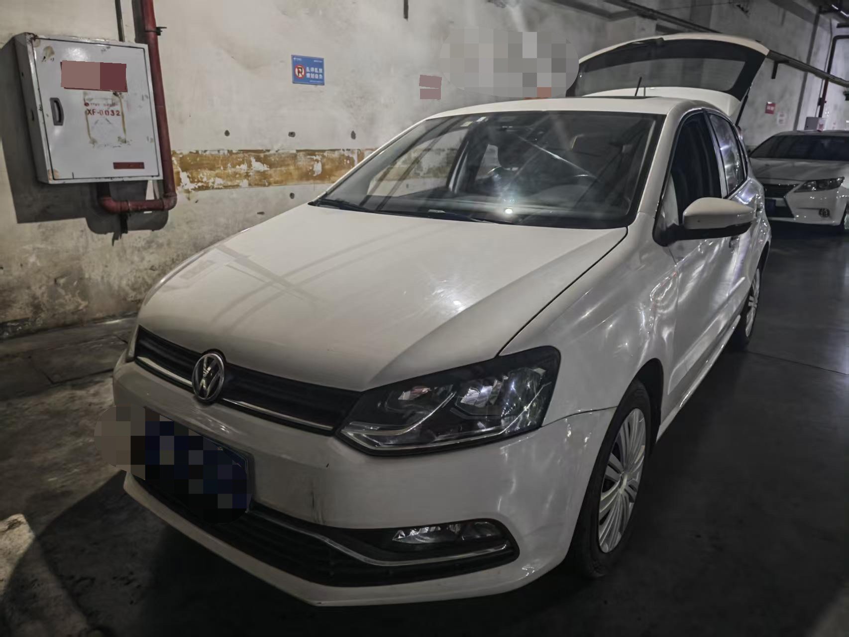 Volkswagen Polo 2016 car image 