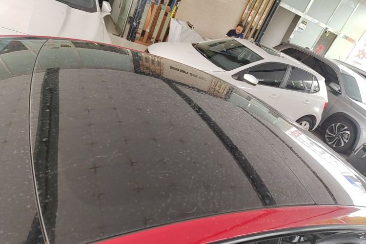 Tesla Model 3 2022 car image #30