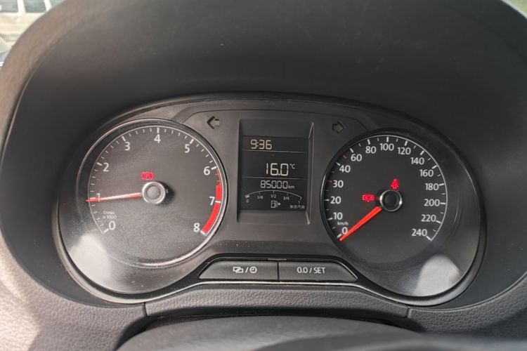 Volkswagen Polo 2017 #26 Volkswagen Polo 2017 car image #26