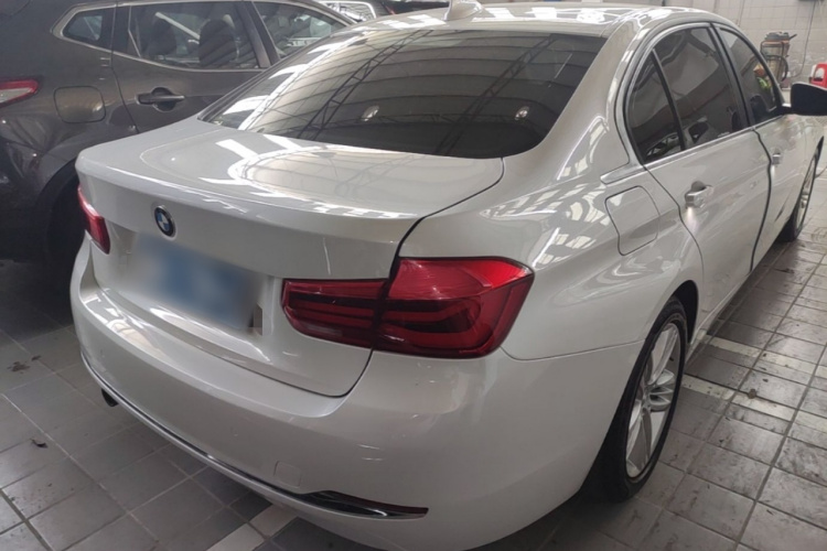 BMW 3 Series 2016 изображение автомобиля #7