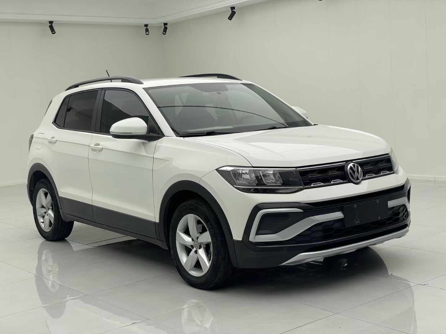 Volkswagen T-Cross 2019 #3 Volkswagen T-Cross 2019 صورة سيارة #3