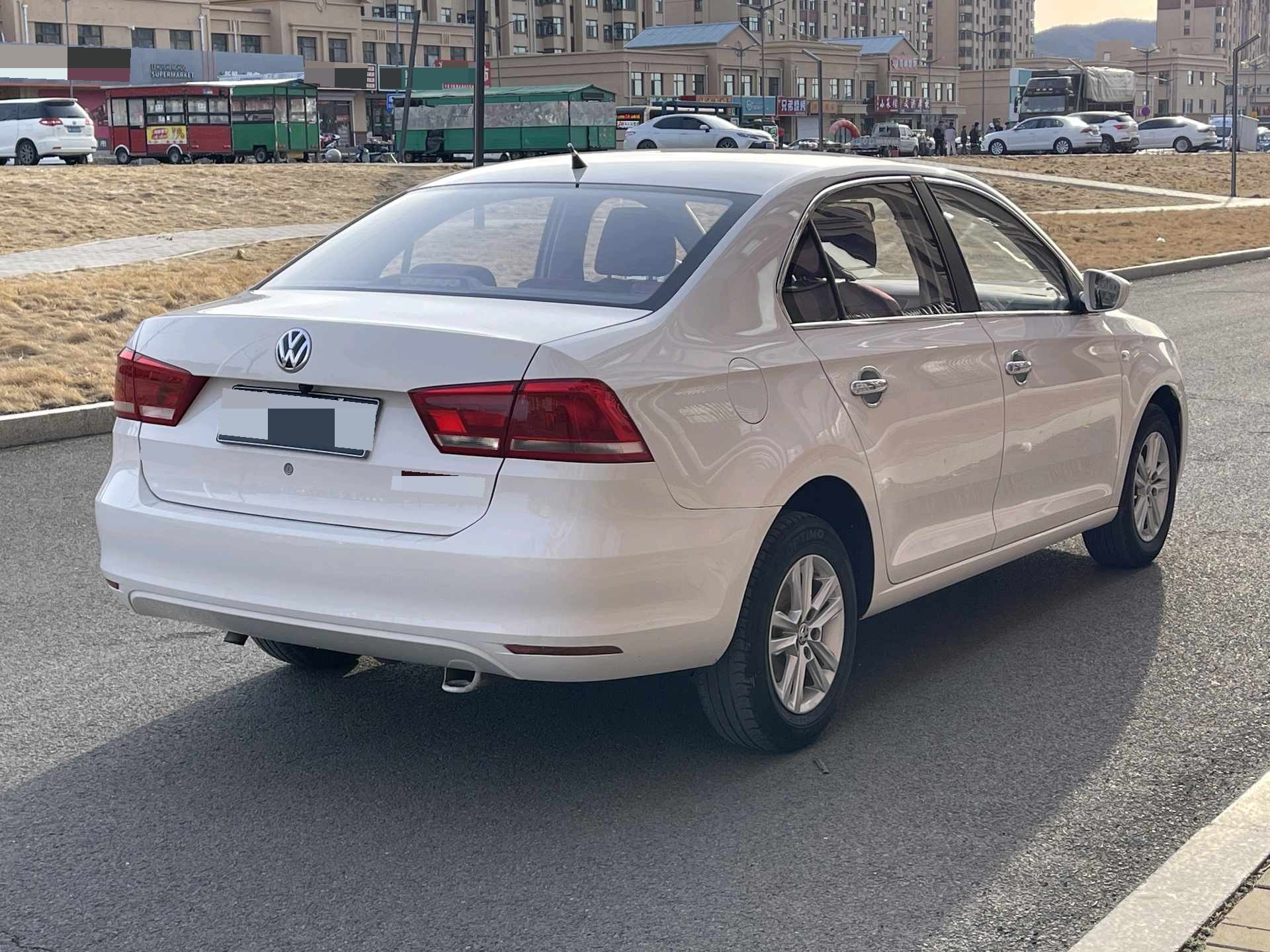 Volkswagen Santana 2018 car image #6