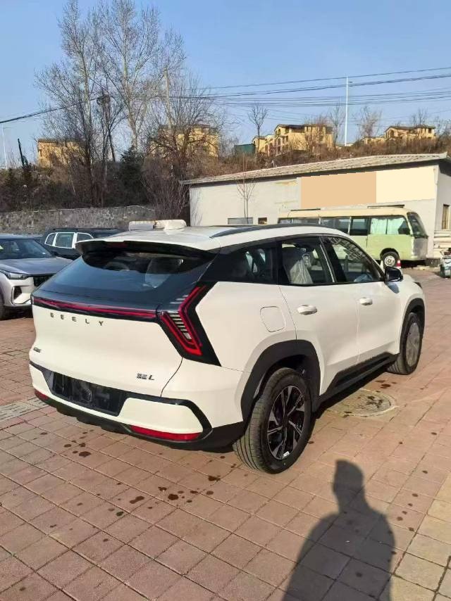 GEELY Boyue L 2026 imagen de coche #9