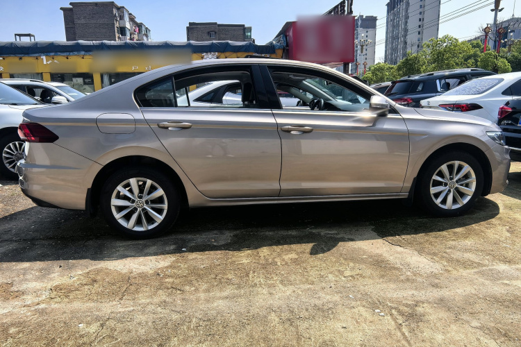 Volkswagen Bora 2019 image de voiture #6