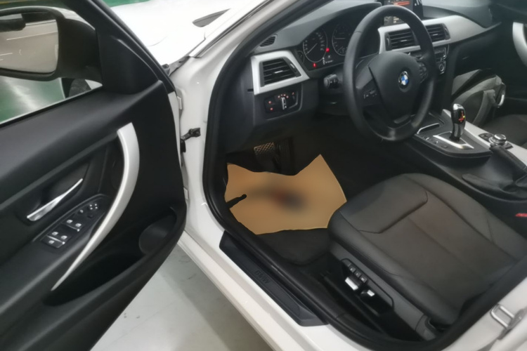 BMW 3 Series 2016 imagen de coche #16
