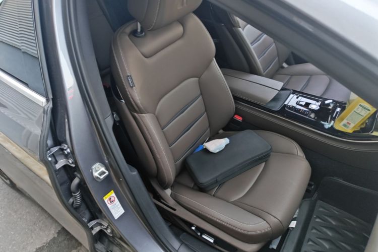 BYD Han 2021 car image #24