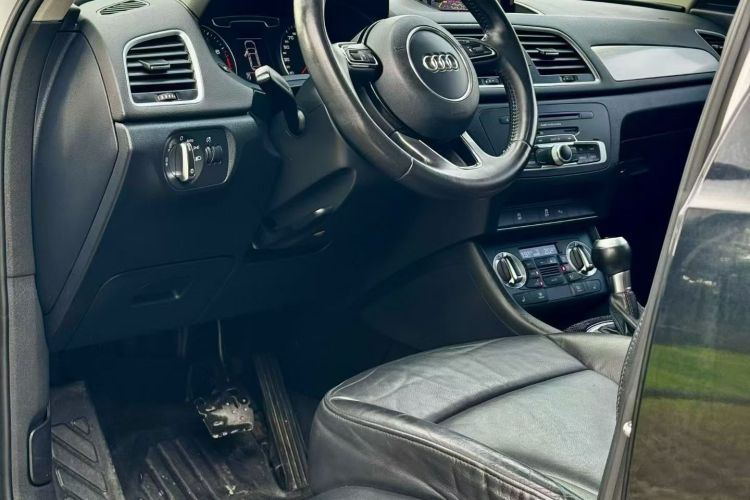 Audi Q3 2015 #15 Audi Q3 2015 car image #15