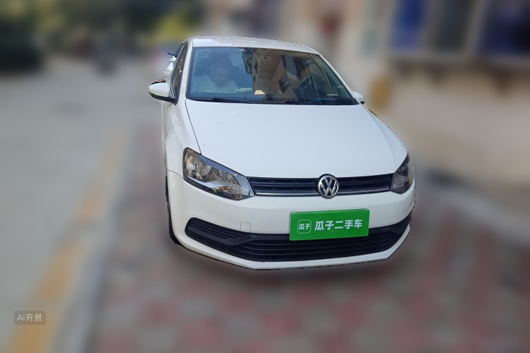 Volkswagen Polo 2014 car image #3