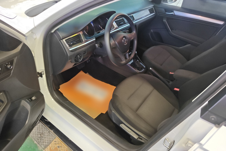 Volkswagen Bora 2018 immagine di auto #12