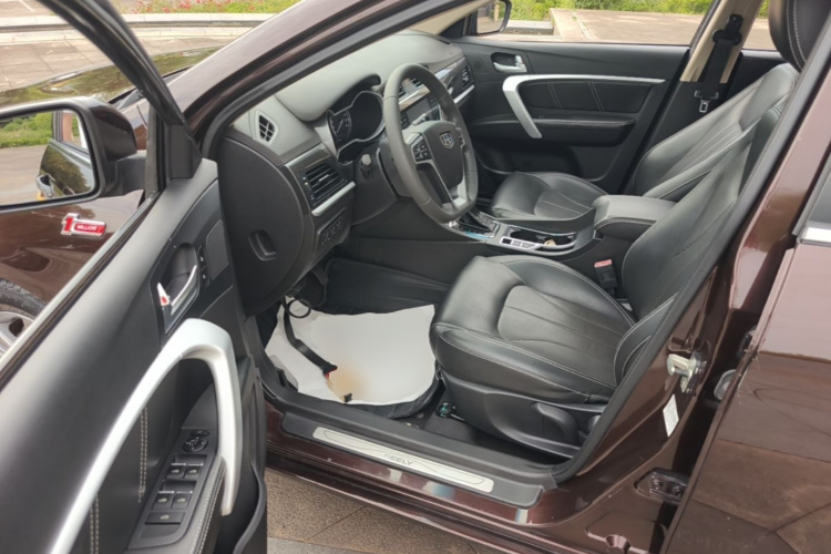 GEELY Emgrand 2017 #16 GEELY Emgrand 2017 car image #16