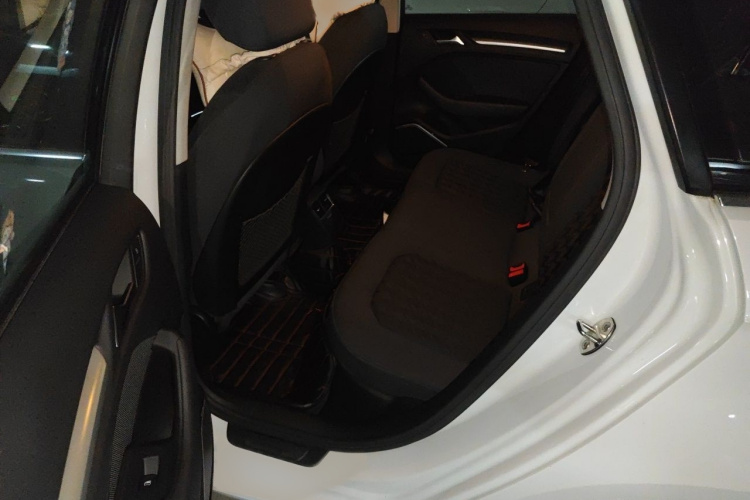Audi A3 2015 car image #14