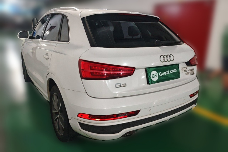 Audi Q3 2018 immagine di auto #5