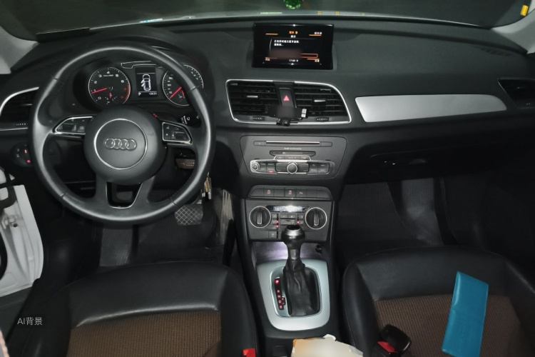 Audi Q3 2018 #11 Audi Q3 2018 car image #11