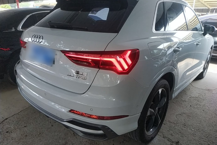 Audi Q3 2021 #7 Audi Q3 2021 car image #7