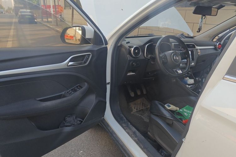 MG ZS 2019 car image #9