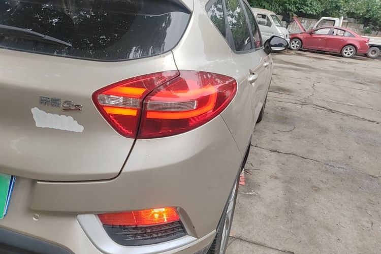 GEELY Emgrand GS 2016 #8 GEELY Emgrand GS 2016 car image #8