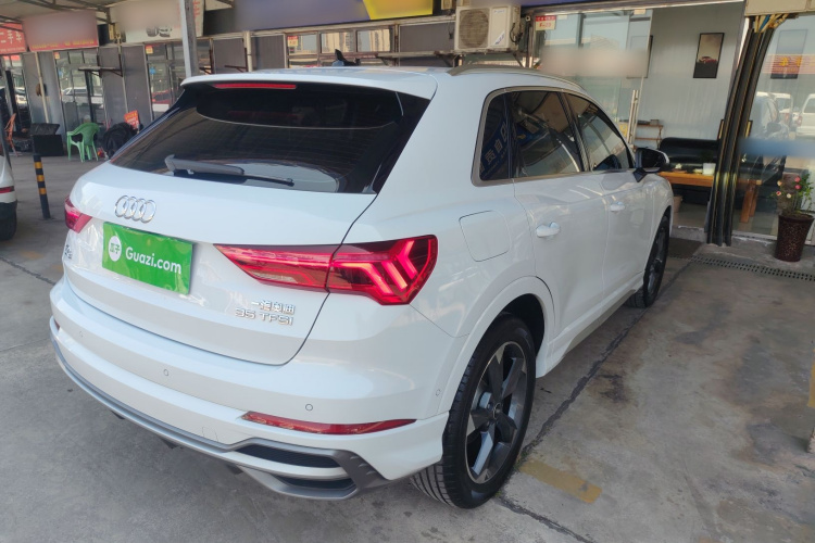 Audi Q3 2022 image de voiture #7