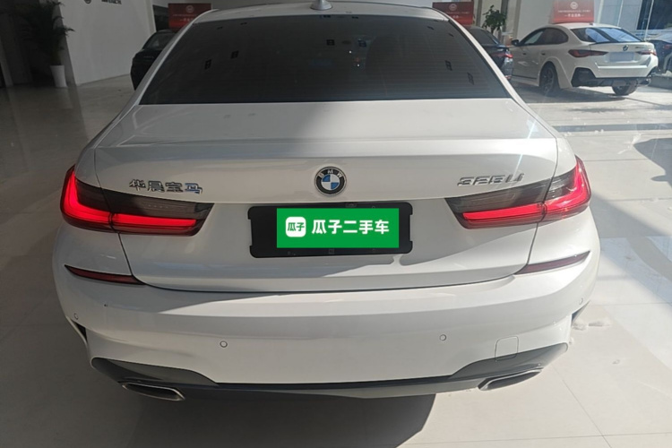 BMW 3 Series 2021 #6 BMW 3 Series 2021 car image #6