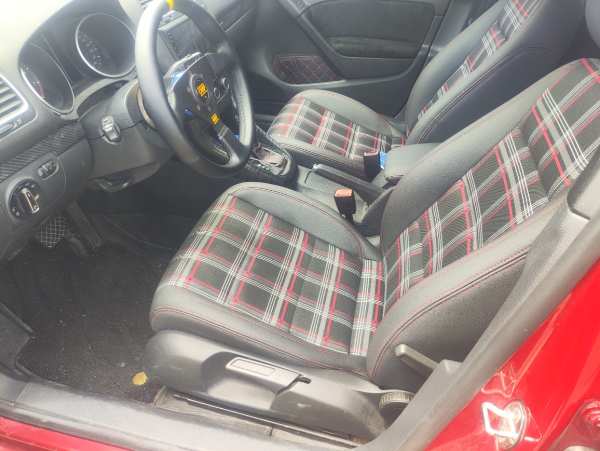 Volkswagen Golf 2013 car image #3