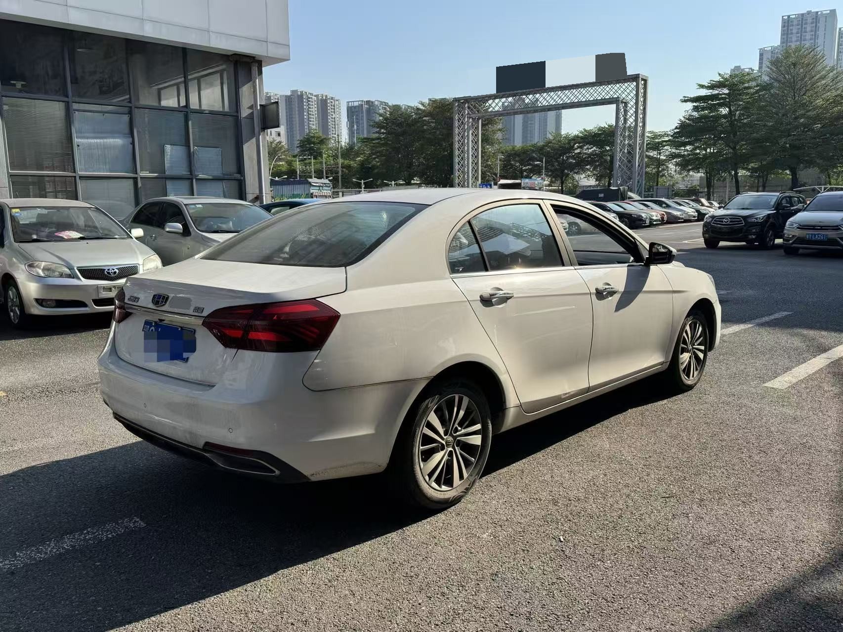GEELY Emgrand 2019 #5 GEELY Emgrand 2019 car image #5