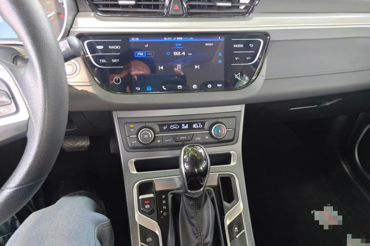 GEELY Emgrand 2020 #13 GEELY Emgrand 2020 car image #13