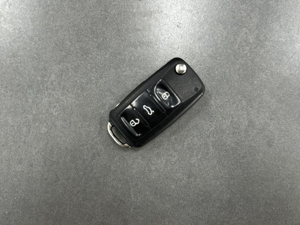 Volkswagen Santana 2019 #11 Volkswagen Santana 2019 car image #11