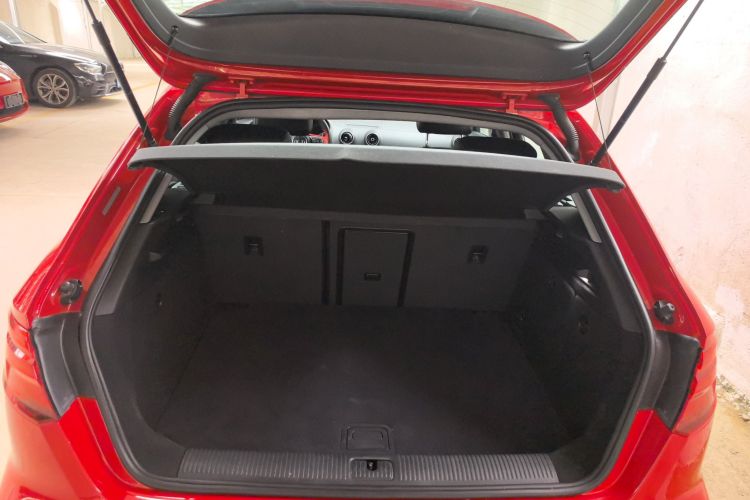 Audi A3 2018 car image #19