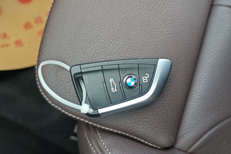 BMW X1 2018 #14 BMW X1 2018 car image #14