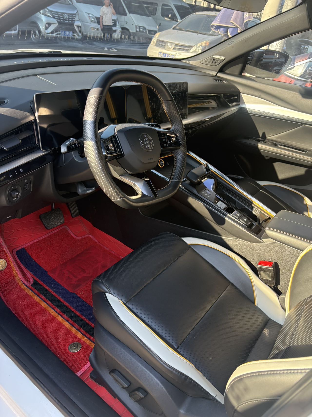 MG 5 Scorpio 2022 car image #2