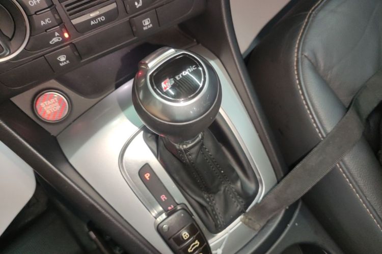 Audi Q3 2017 #14 Audi Q3 2017 car image #14