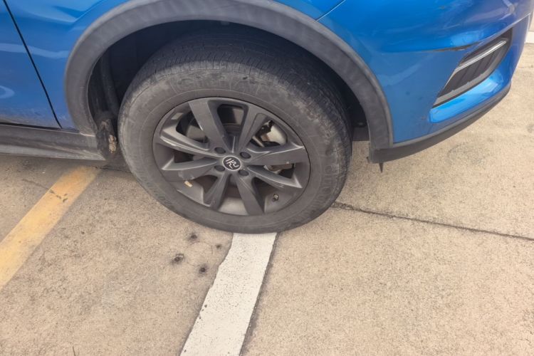 BYD Yuan New Energy 2019 car image #9