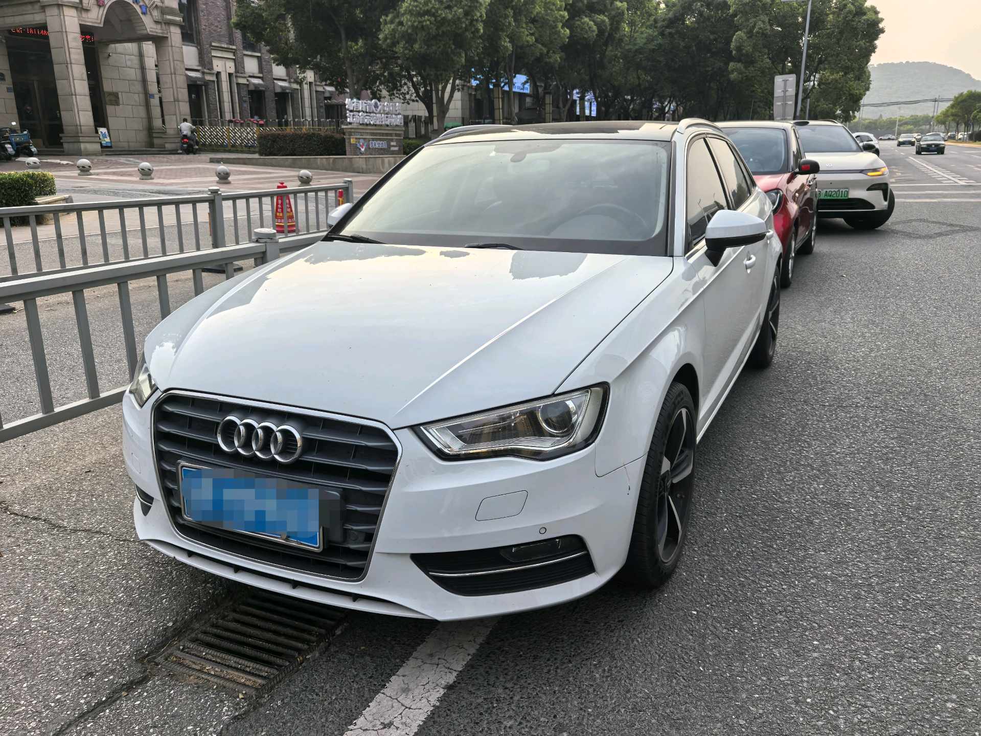 2016 2016 car image