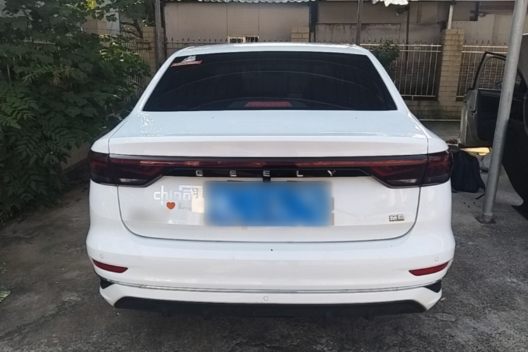 GEELY Emgrand 2022 car image #6