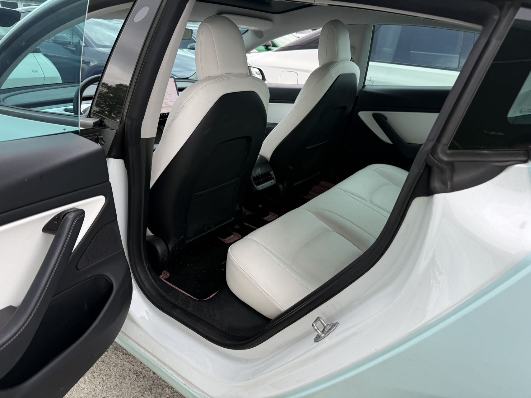 Tesla Model 3 2020 car image #5