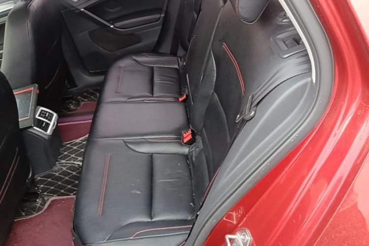 Volkswagen Golf 2017 car image #17