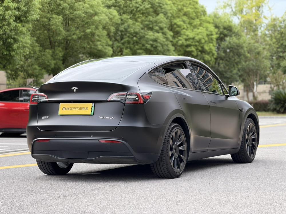 Tesla Model Y 2022 #7 Tesla Model Y 2022 car image #7