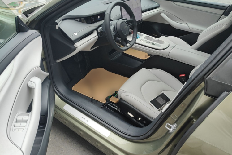 MI SU7 2025 car image #16