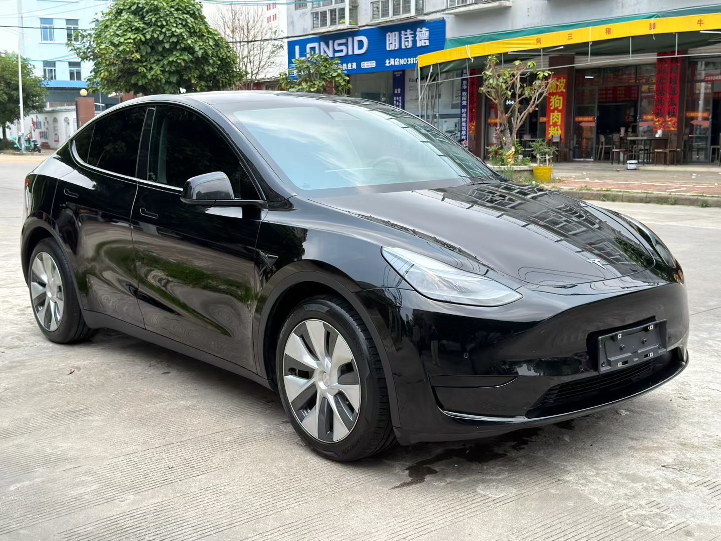 Tesla Model Y 2022 #3 Tesla Model Y 2022 car image #3