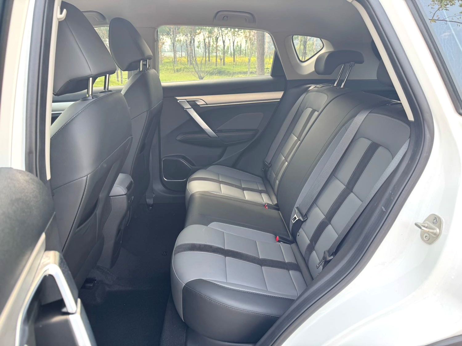 GEELY Coolray 2024 #3 GEELY Coolray 2024 immagine di auto #3