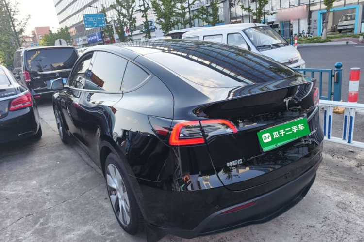 Tesla Model Y 2021 #5 Tesla Model Y 2021 immagine di auto #5