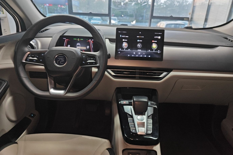 BYD Yuan Pro 2021 car image #11