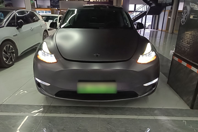 Tesla Model Y 2021 #3 Tesla Model Y 2021 car image #3