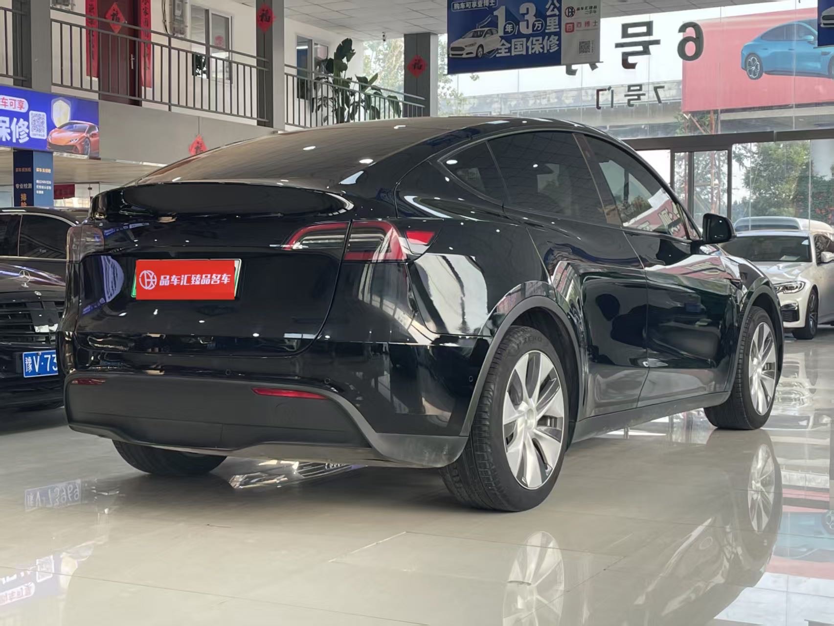 Tesla Model Y 2023 car image #7