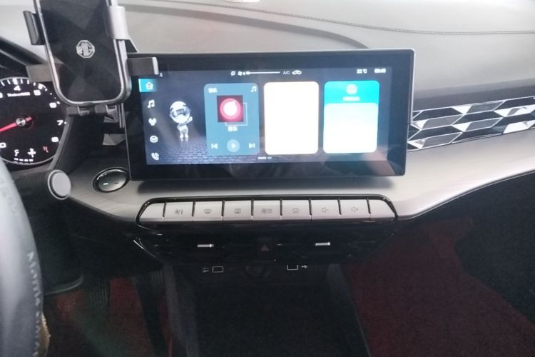 MG 5 2024 #13 MG 5 2024 immagine di auto #13