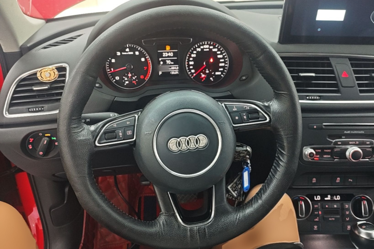 Audi Q3 2016 #11 Audi Q3 2016 car image #11