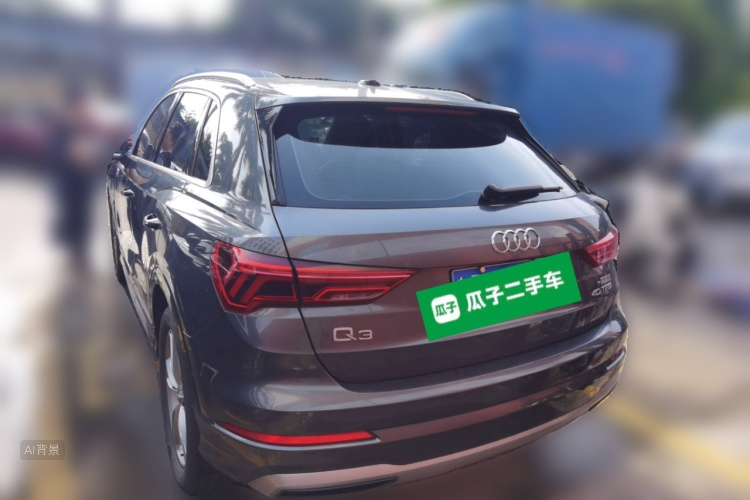 Audi Q3 2019 car image #5